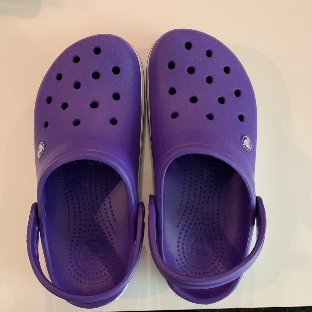 CROCS (Purple)